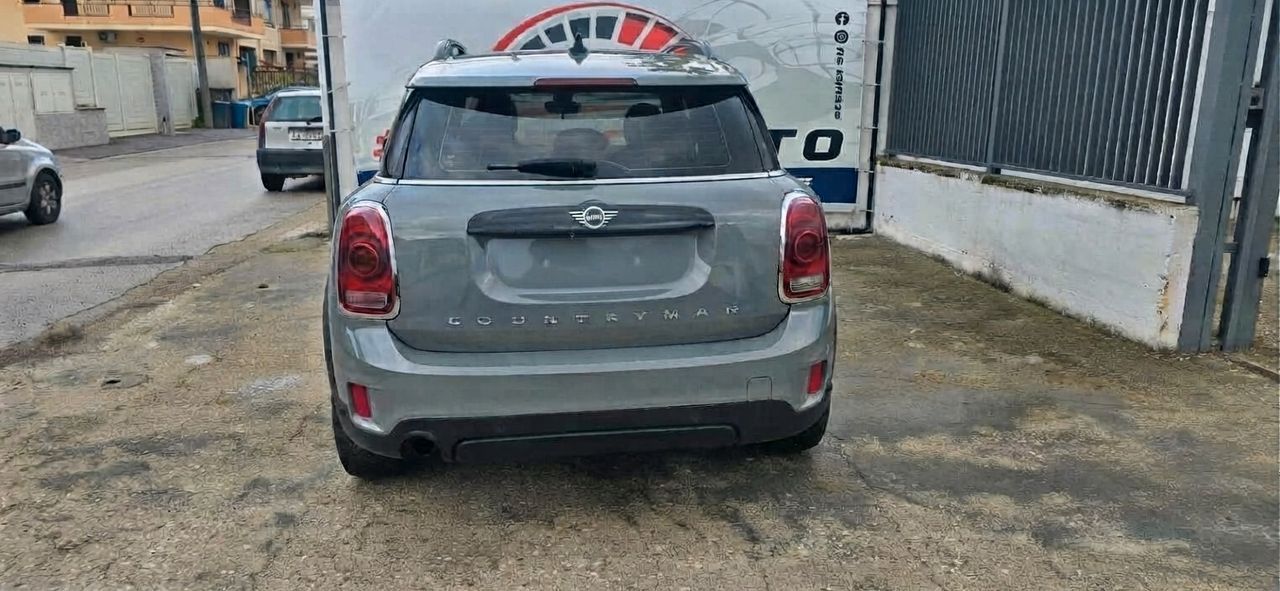MINI Mini Cooper SD Countryman 1.5 One D Business imagem 2