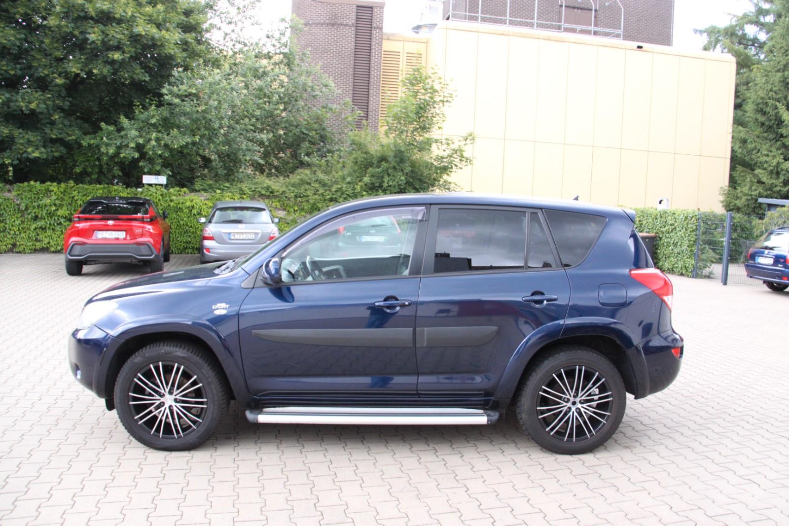 Toyota RAV4 Executive <Leder / Klima / Navi>