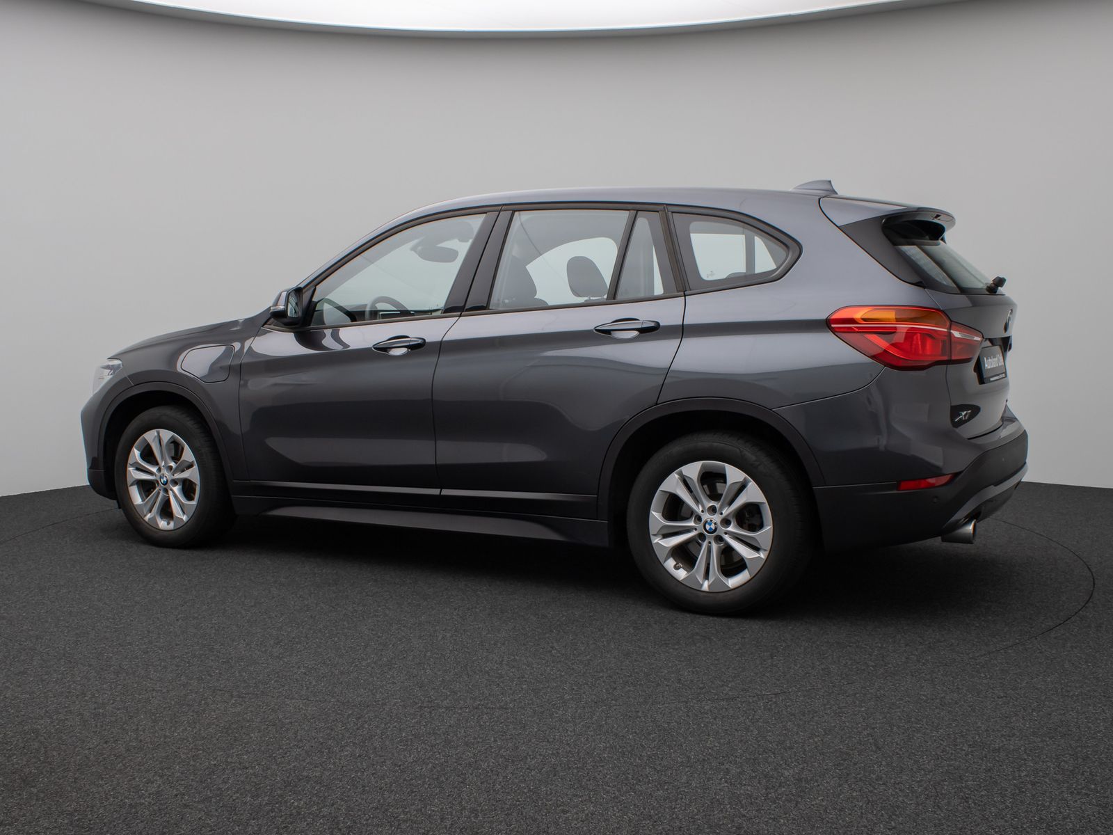 Fahrzeugabbildung BMW X1 xD25e PDC DAB Navi Lordos Geschwindigkeitsreg