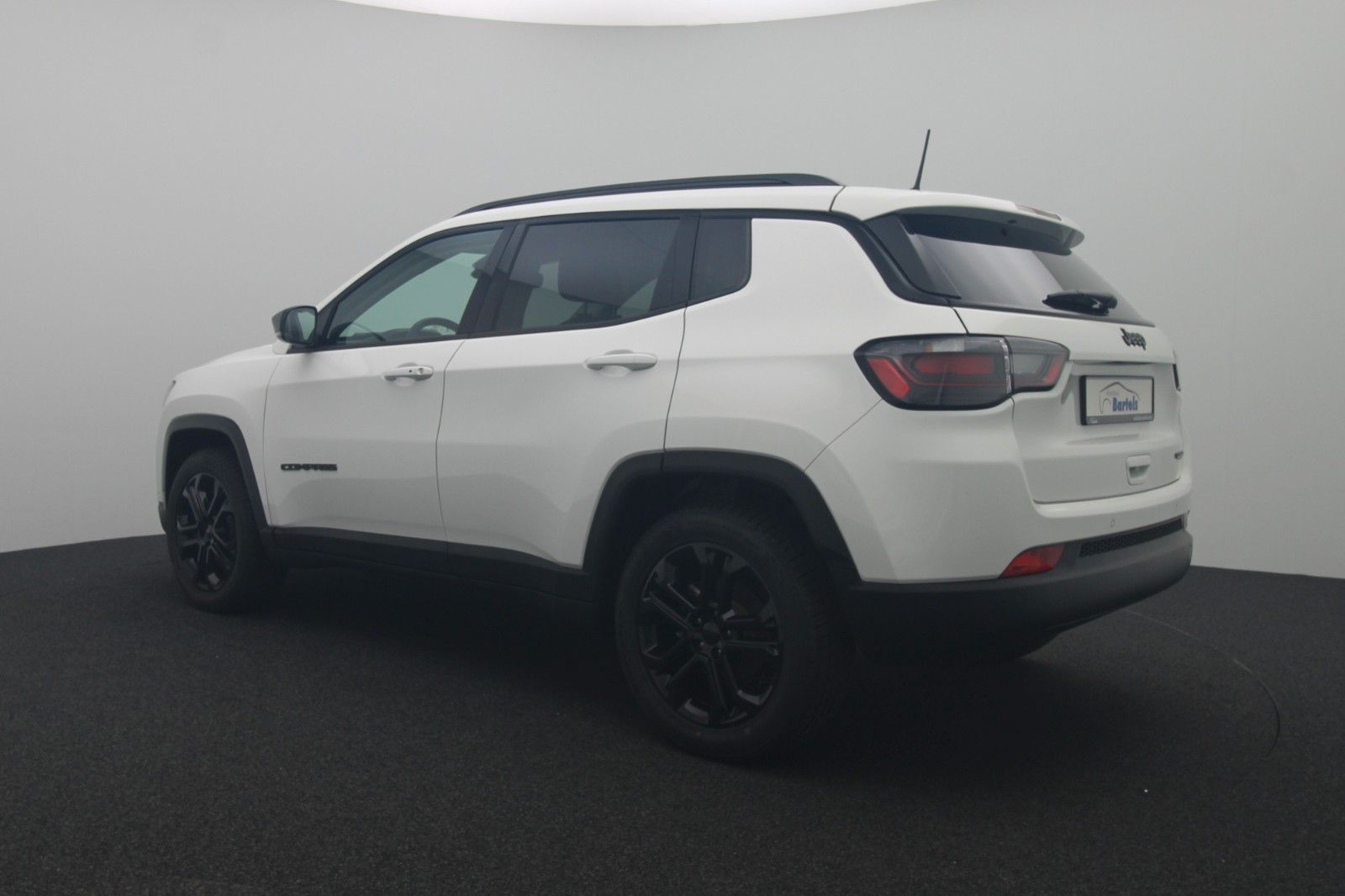 Fahrzeugabbildung Jeep Compass 1.3 Longitude FWD