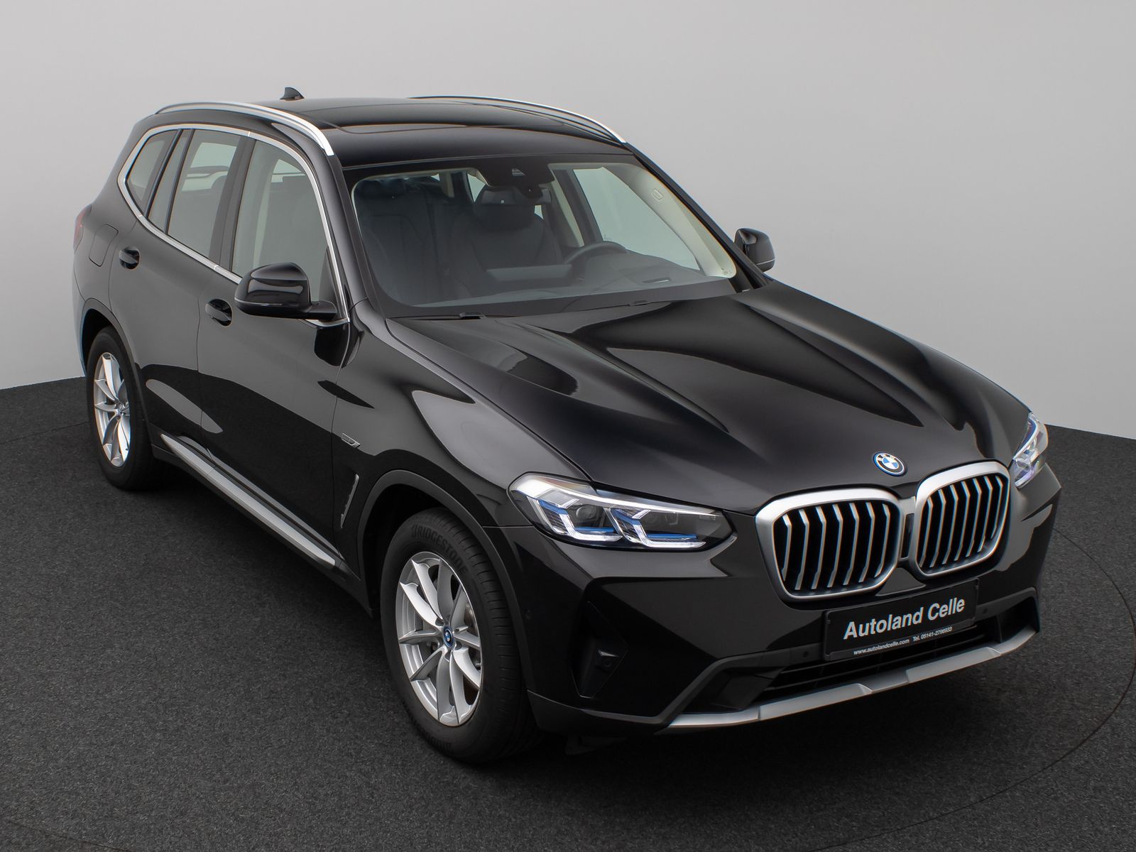 Fahrzeugabbildung BMW X3 xD30e Panorama Kamera Laser HUD DAB HiFi 18"