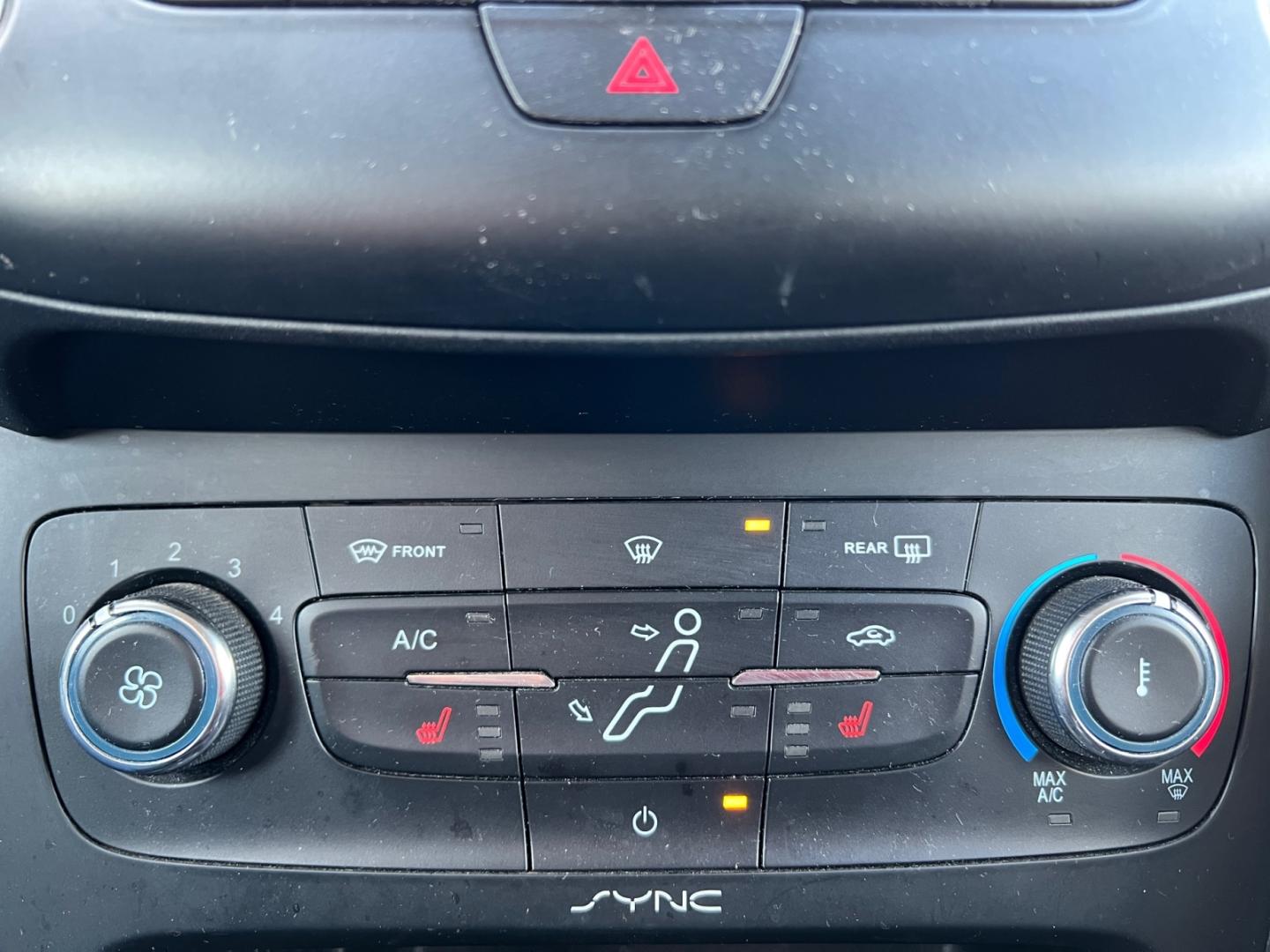 Ford Focus 2015 — photo 13