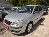 Volkswagen Polo IV 1.4 Tour Autom Klimaaut SHZ Temp PDC eFH - Volkswagen Polo aus 2007
