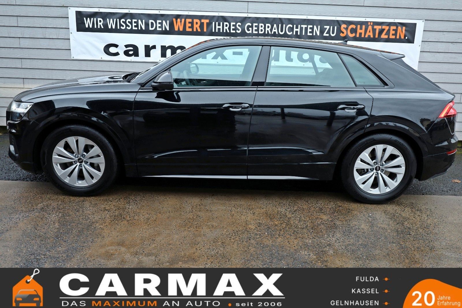 Fahrzeugabbildung Audi Q8 55 TFSI quattro, Navi,SH,Kamera,Panorama,B&O