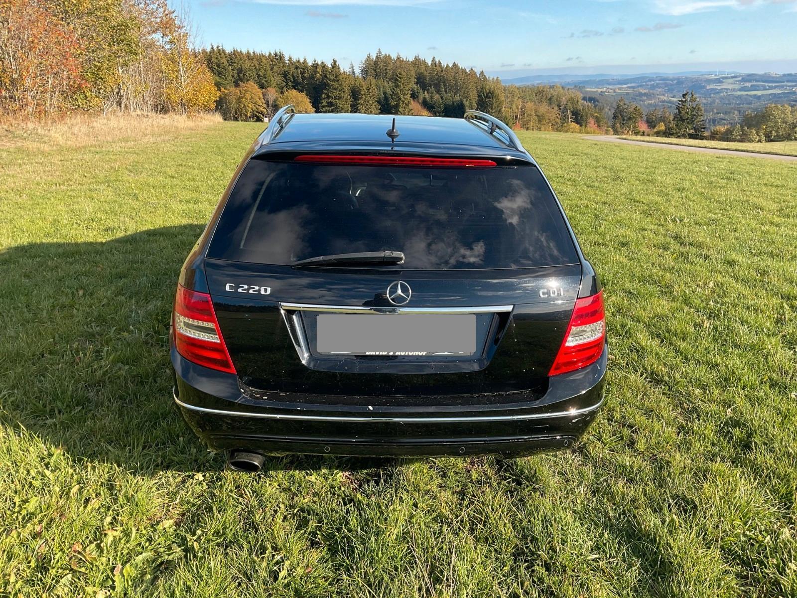 Mercedes-Benz C220 2011 — engine 2.143 cm³, 170 HP (125kW)