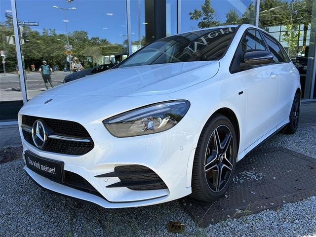 MERCEDES-BENZ B250e LED MBUX Navi Klima AMG Night Parkp Tempom