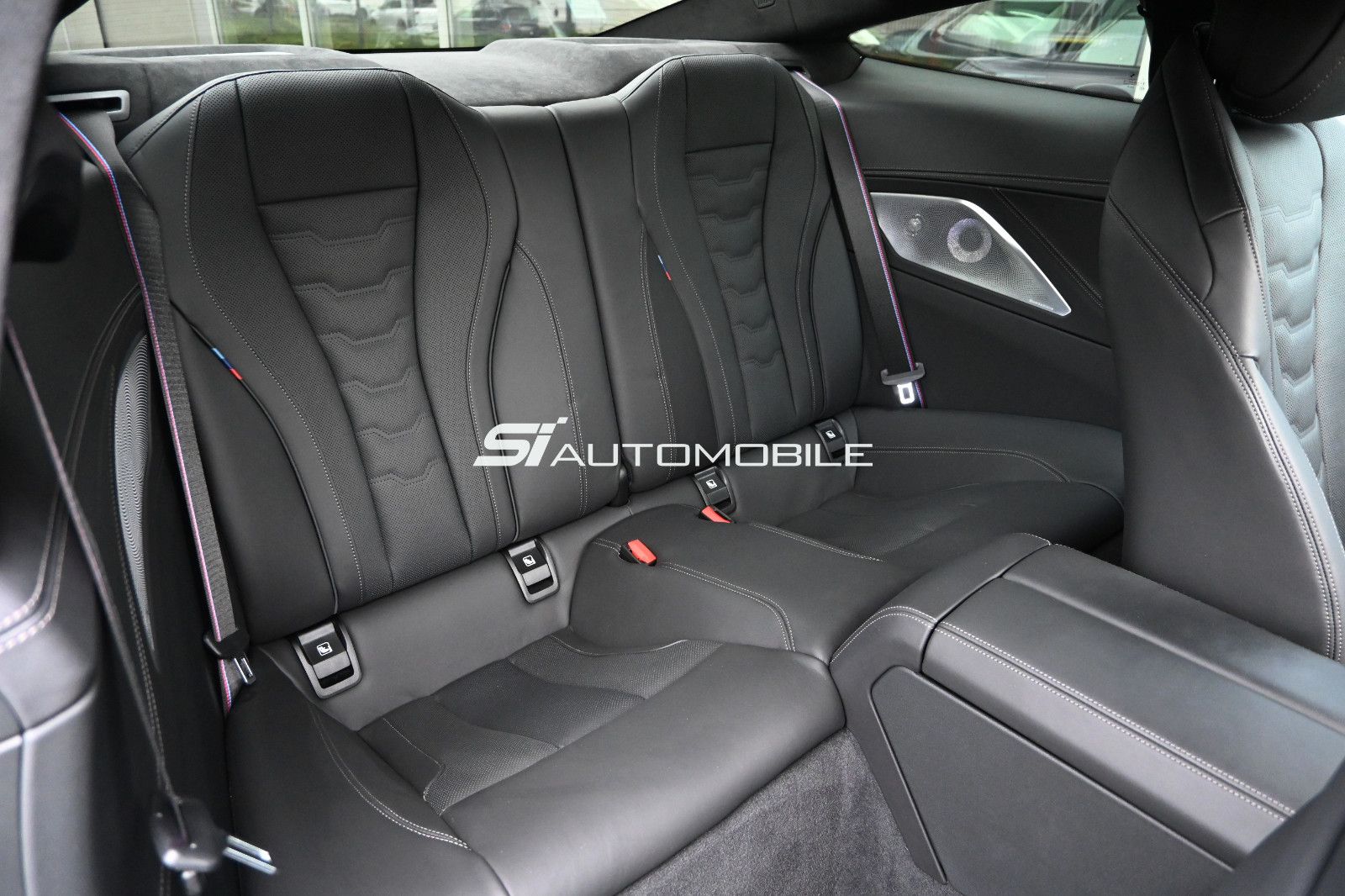 Fahrzeugabbildung BMW M850i xDr. Coupé °UVP 147.170€°B&W°ALCANTARA°