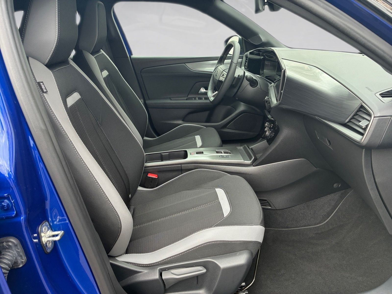 Fahrzeugabbildung Opel Mokka 1.2 GS Kamera,LED,Matrix,Navi,SHZ,Keyless