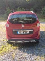 Dacia Lodgy TCe130,Stepway Plus,1Hand.AHK,Nichtraucher - Dacia Lodgy von privat