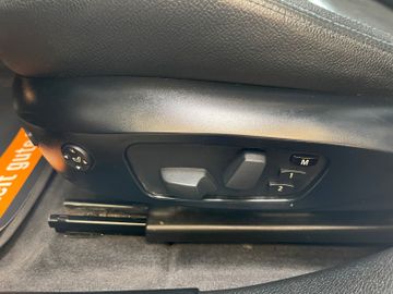 BMW X1 23 d xDrive *M-Sport*AHK*Panorama*Navi*Xenon*