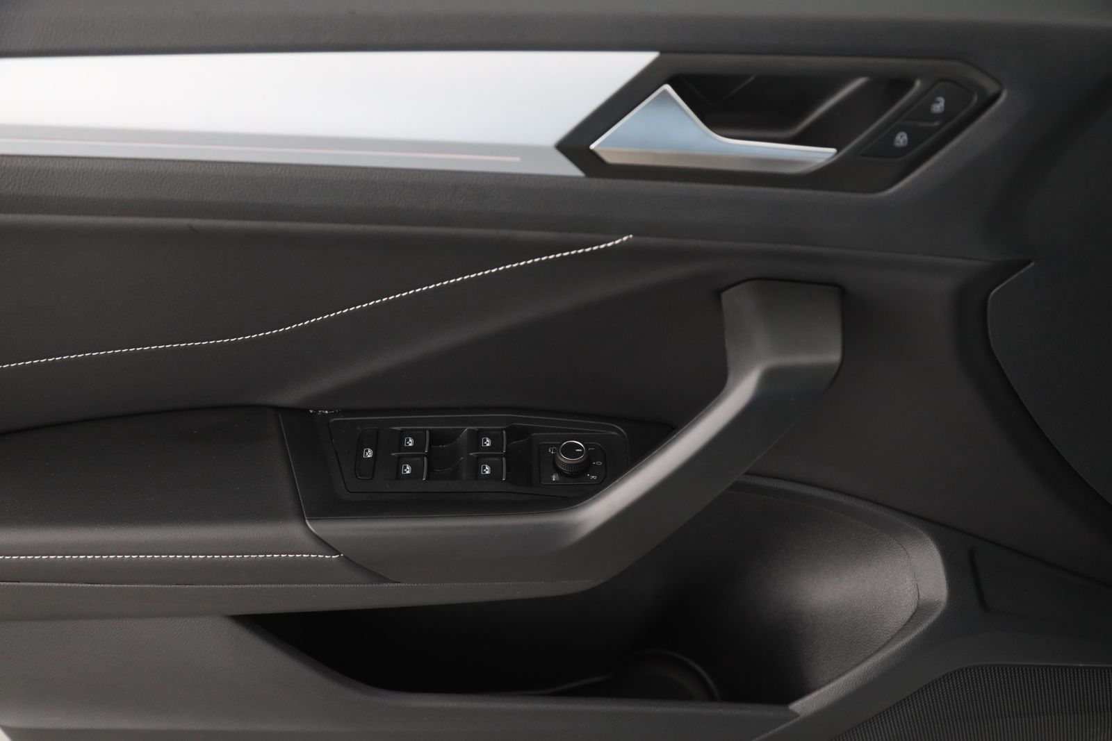 Volkswagen T-Roc - Bild 17