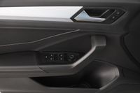 Volkswagen T-Roc - Vorschau Bild 17