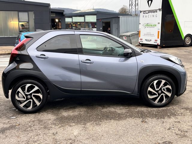 Aygo X Team D Apple Carplay Andoid Auto