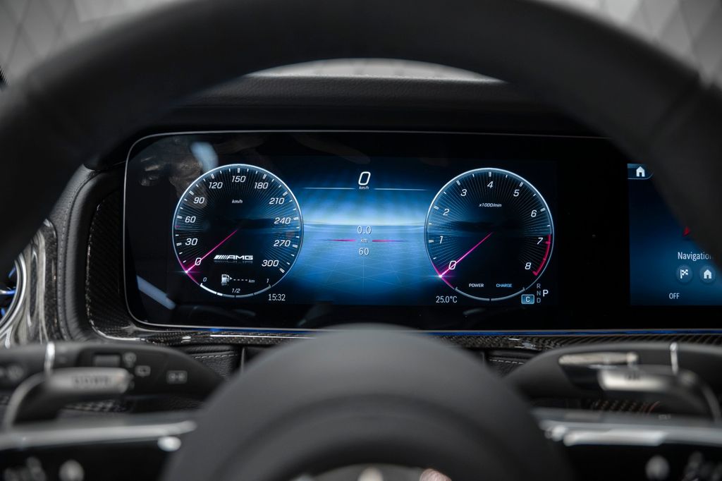 G 63 AMG 2026 BRABUS G 800 BLACK / RED - Bild 22