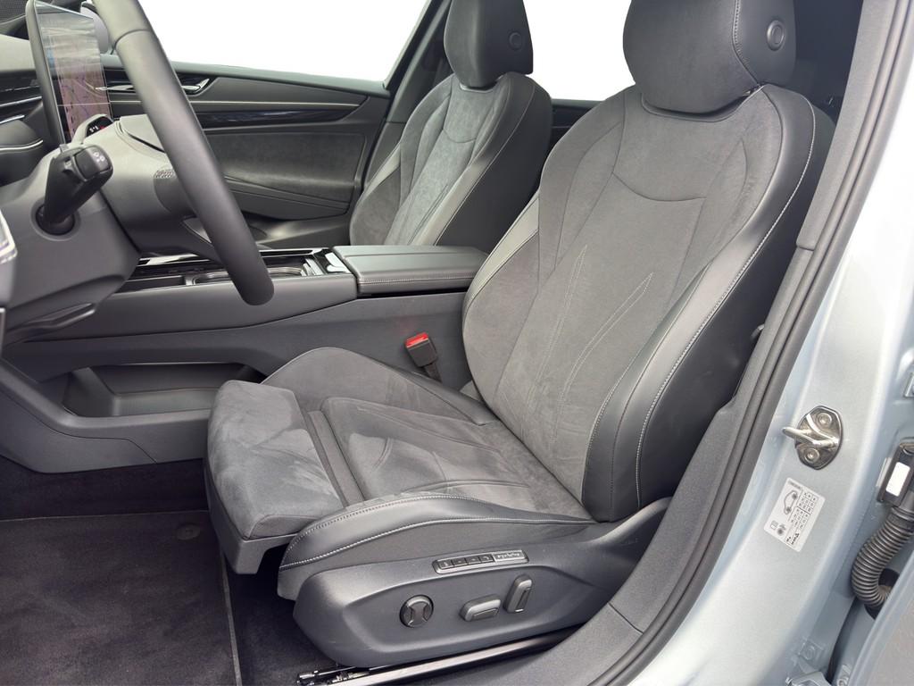 Volkswagen ID.7 Tourer 77 kWh Pro DCC AHK*PANO*IQ-LIGHT*HEA