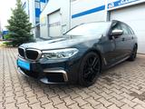 BMW M550 Touring d X Drive NAVI/HUD/LED/M-PAK/LEDER - BMW M550: Automatik