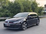 Volkswagen Golf VII Lim. GTI 220PS/Bi-Xenon/Dynaudio/NAVI - Volkswagen aus 2013: GTI