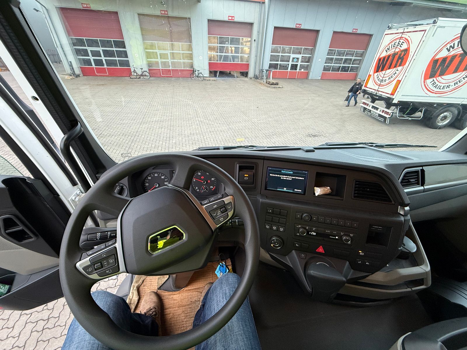 Fahrzeugabbildung MAN TGS 26.400 6x4 Krankipper Fassi/SOFORT VERFÜGBAR