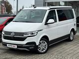 Volkswagen T6.1 California Beach Camper 4M ACC RFK DIGI AHK - Volkswagen: Van, Camper