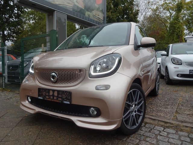 Smart ForTwo Coupe Brabus ,66 KW, Navi,Leder, LED, JBL