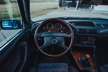 صورة مصغرة 40 لـ 1992 BMW M5