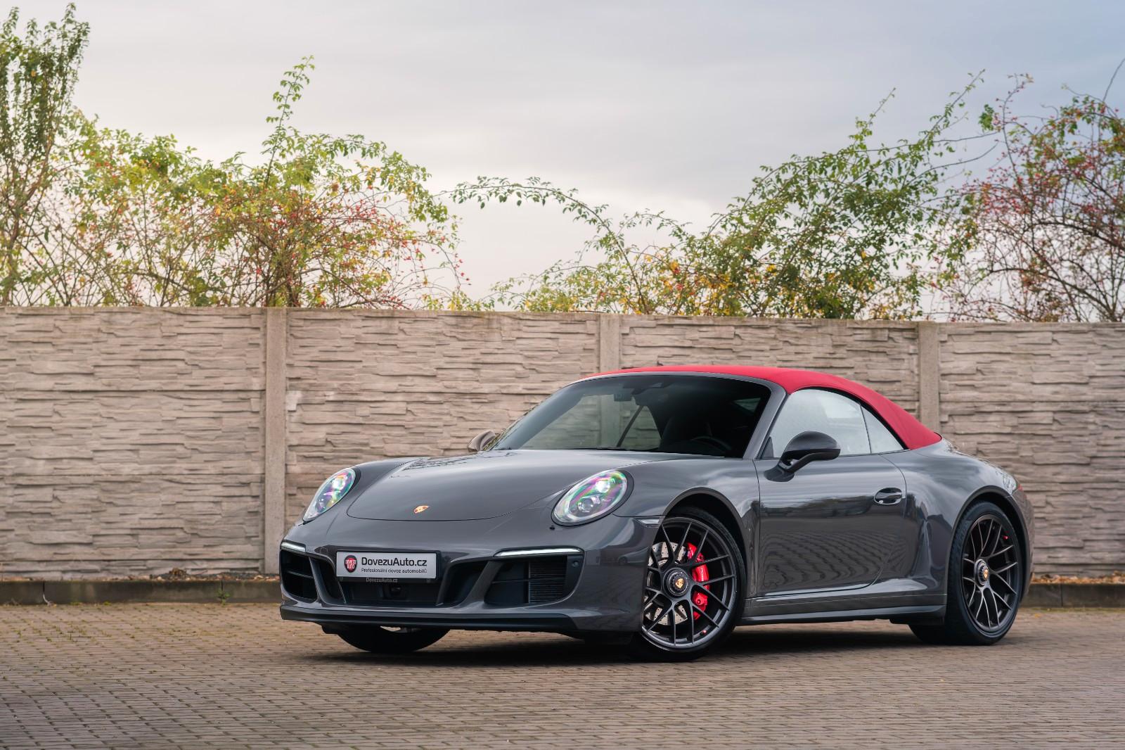 Porsche 911 Carrera 4 GTS Cabriolet