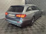 Mercedes-Benz E 200 T*AMG*360°-MULTIBEAM-BURMESTER-ST.HZ-ACC - Mercedes-Benz mit Benzin-Antrieb: Grau, Ambiente-Beleuchtung