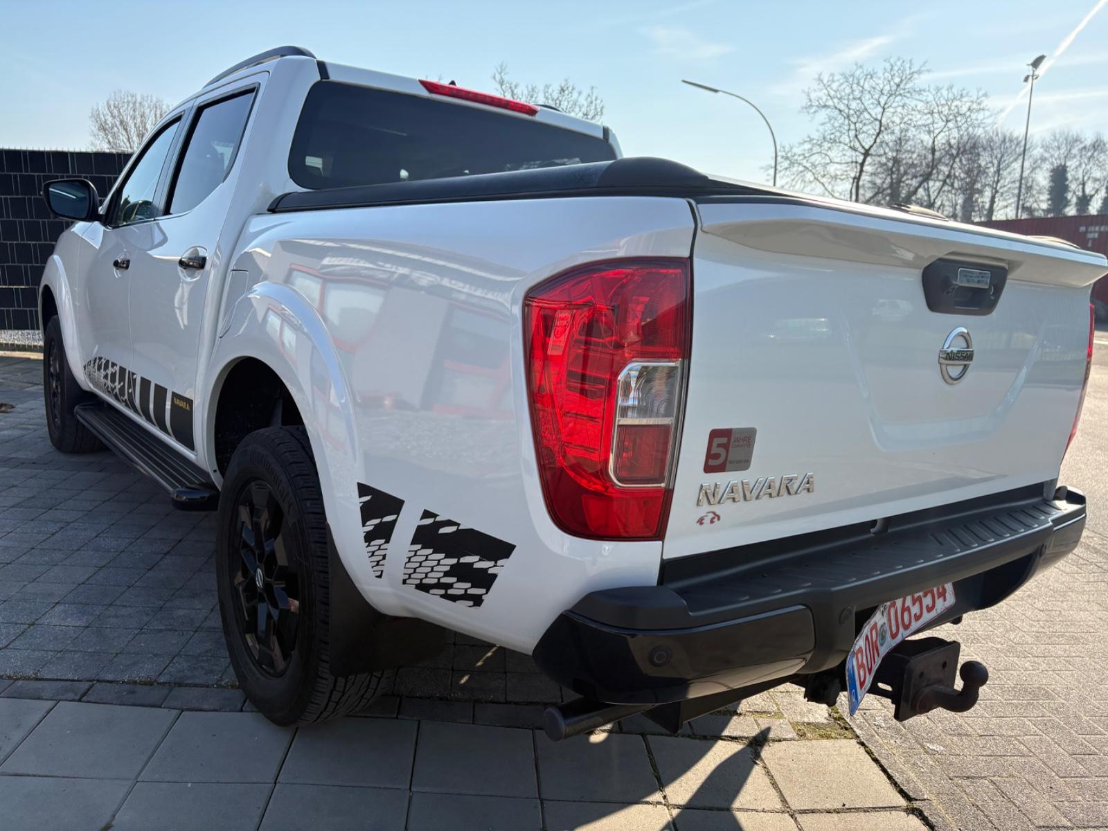 Nissan Navara NP300 N-Guard Double 4x4 TOP Ausstattung