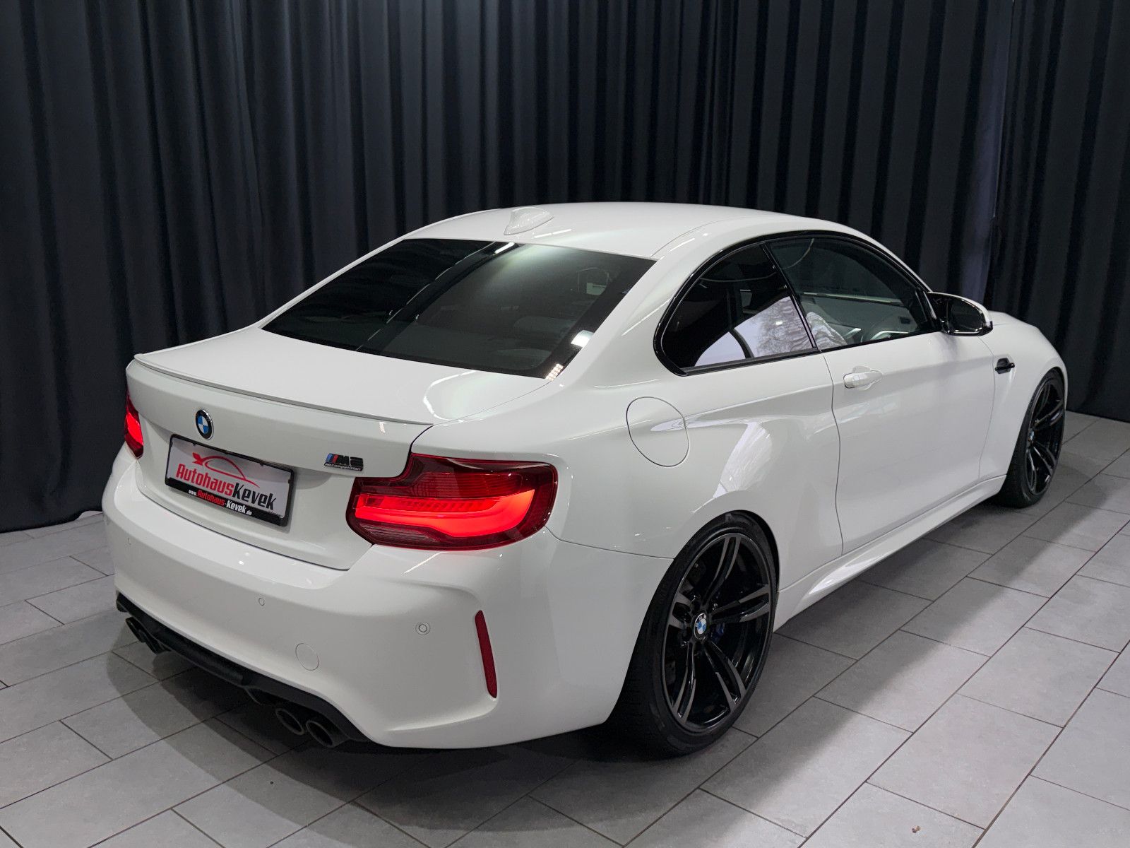Fahrzeugabbildung BMW M2 Competition|H&K|KW|RF-Kamera|Assistent