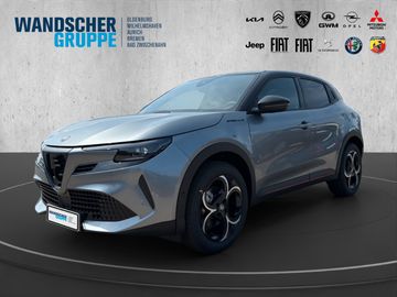 Alfa Romeo Junior Ibrida Speciale 1.2 VGT