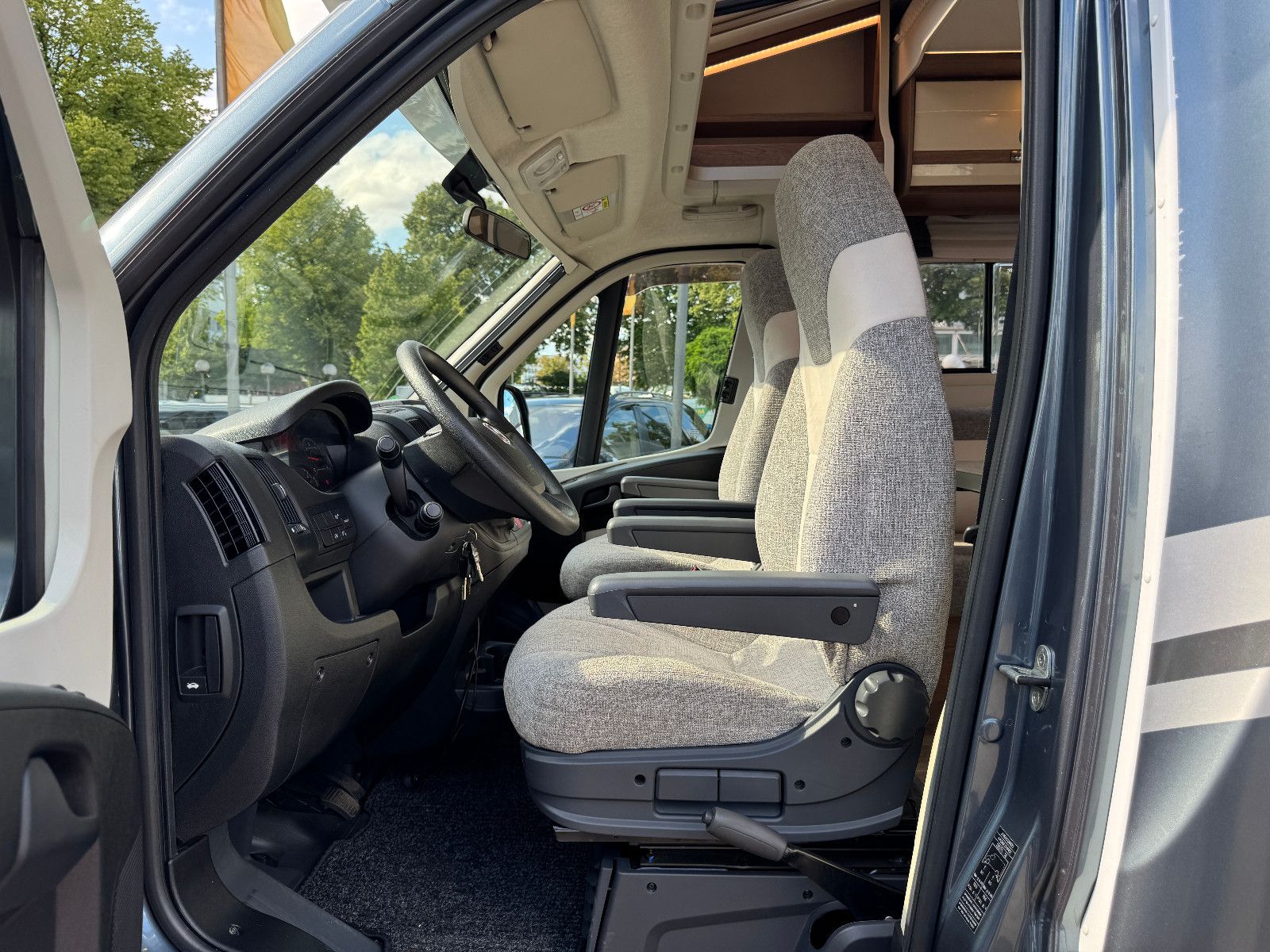 Fahrzeugabbildung Dethleffs Trend T 7017 AUTOMATIK FIAT EBL HUBBETT HECKBAD