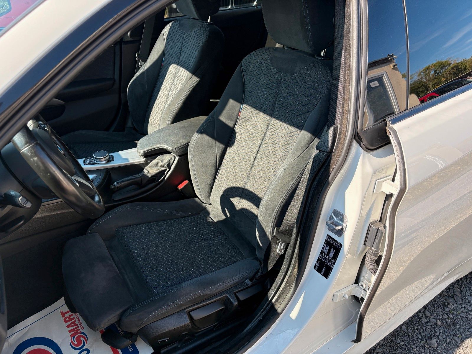 Fahrzeugabbildung BMW 420d GC Aut. M SPORTPAKET Navi LED HUD Alarm Kam