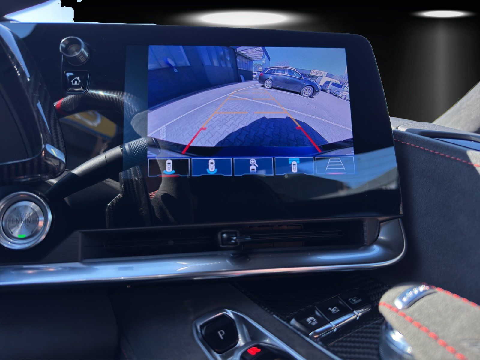 Fahrzeugabbildung Corvette C8 E-Ray 6.2 V8 3LT TRANSPARENT ROOF/FRONT LIFT