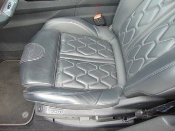 Bild 12 Peugeot 5008 GT