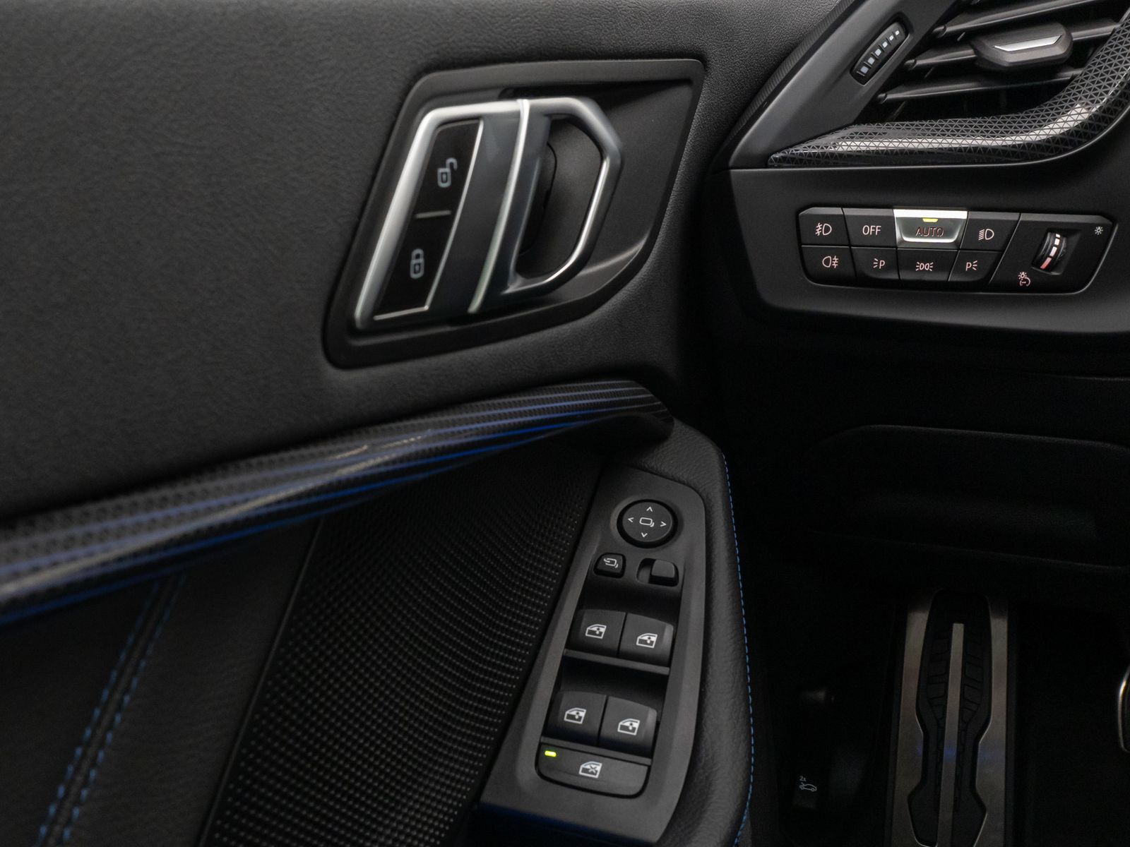 Fahrzeugabbildung BMW 118i M Sport DAB Panorama HiFi Adapt.LED Leder