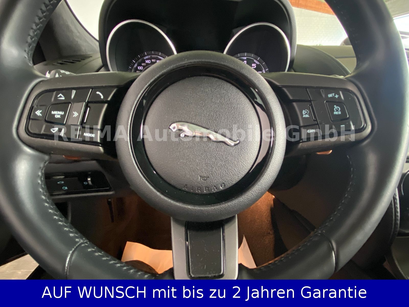 Fahrzeugabbildung Jaguar F-TYPE 3,0 V 6 Coupe  , Sport-Klappenauspuff