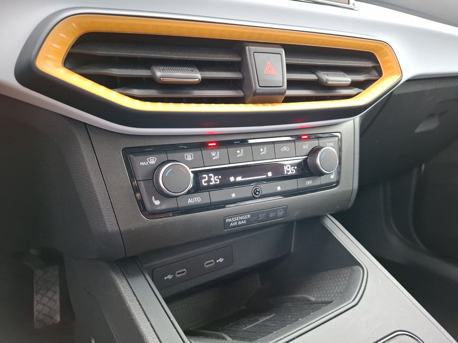 SEAT Ibiza 1.0 TSI Style KLIMA / NAVI / KAMERA / LED - Image 14