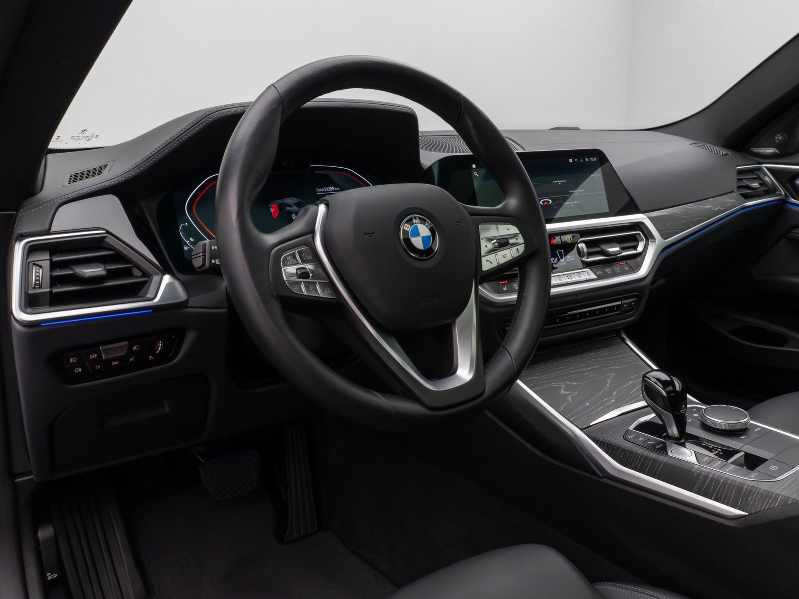 Fahrzeugabbildung BMW 420i Coupè Glasdach 360° DAB H/K Komfort Sport