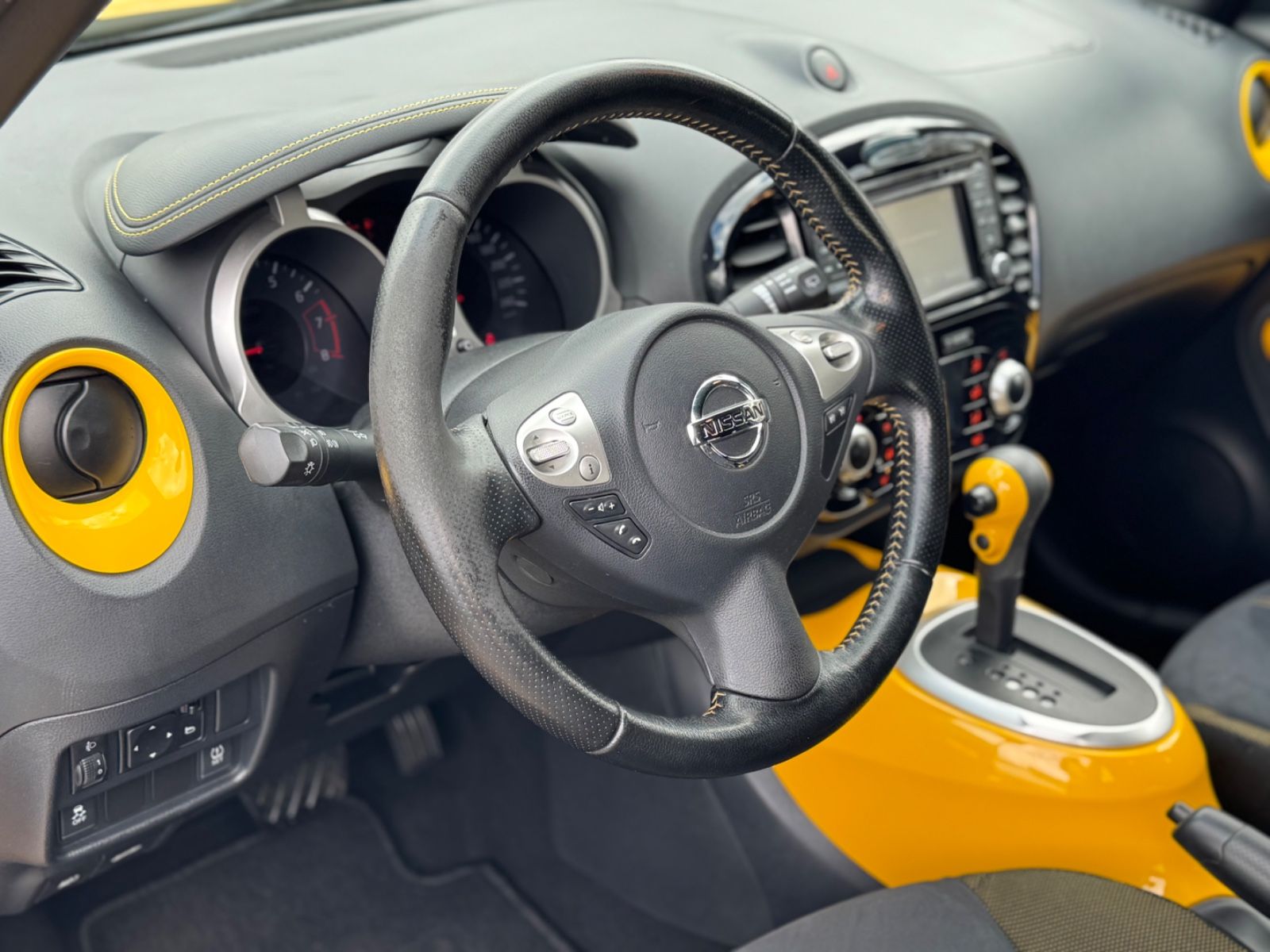 Juke*AHK*Temp*BT*Klimaaut.*Nav*Alcantara*Kamera*