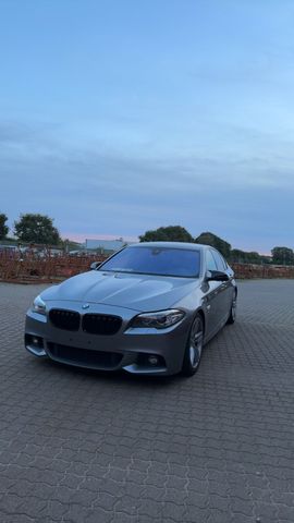 BMW 530d LCI xDrive F10 M Paket Leder Navi...