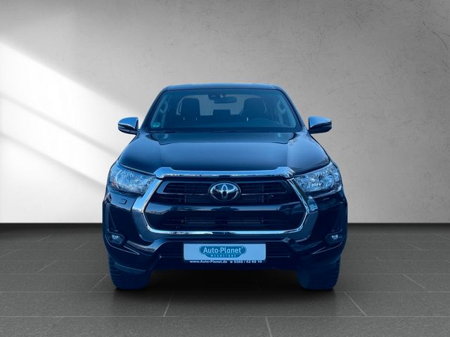 Toyota Hilux 2.4D 4x4 Double Cab Comfort *AHK*2xPDC*NAV