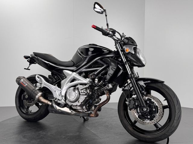 Suzuki SFV 650 GLADIUS *TOP-ZUSTAND *SERVICE NEU