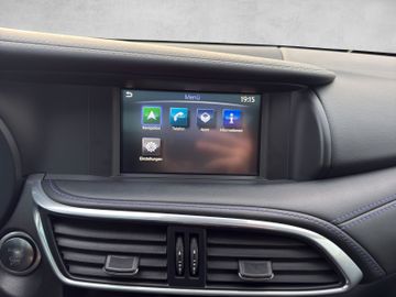 Infiniti Q30 1.6 16V Luxe Tech|Panorama|Kamera|BOSE|DAB
