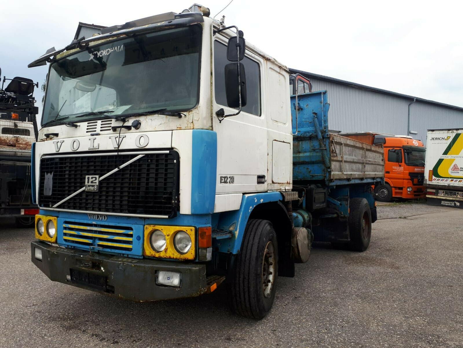Volvo F10 260,Blatt Federung,Dreiseitenkipper,NO CRANE