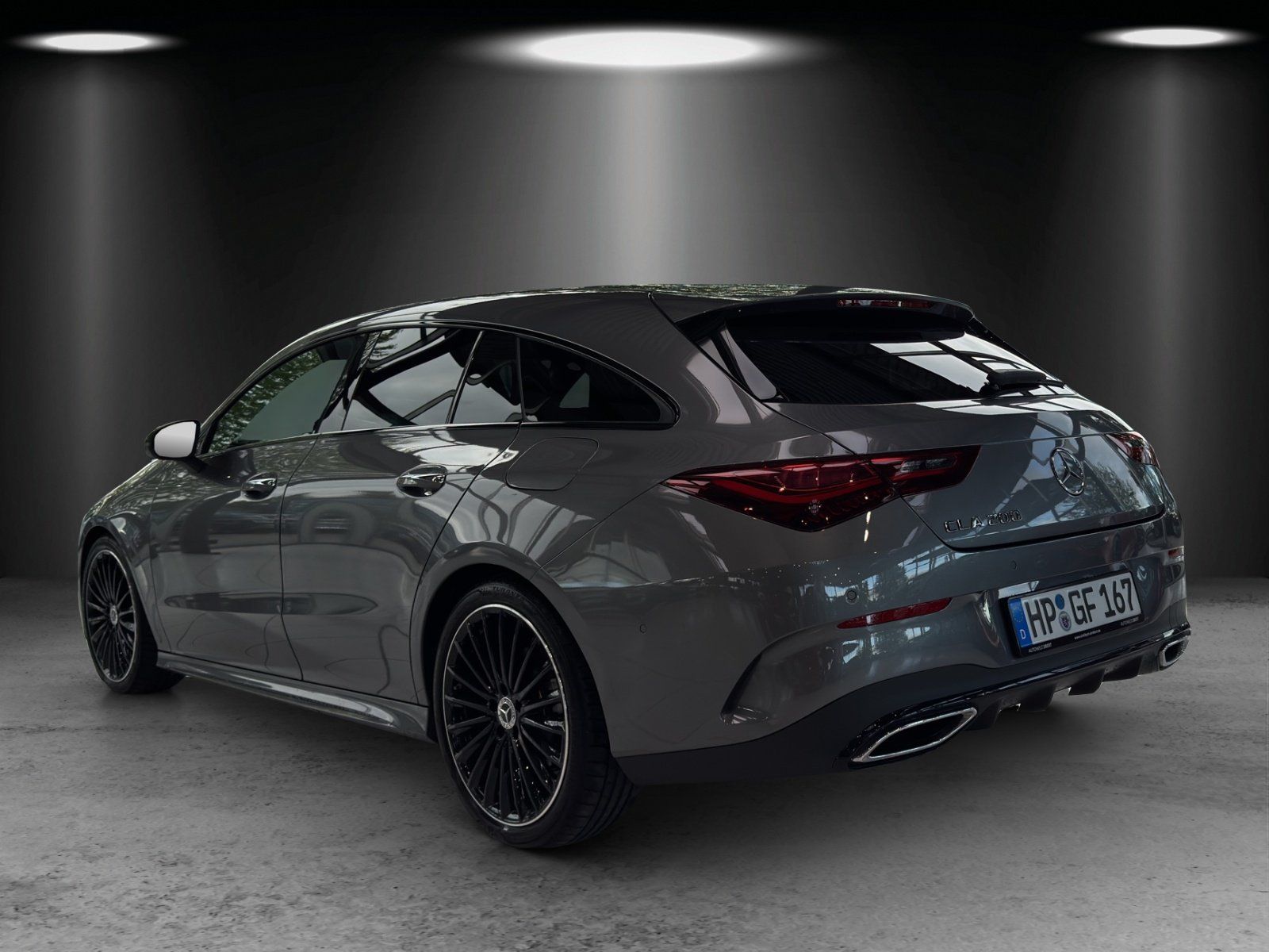 Fahrzeugabbildung Mercedes-Benz CLA 200 Shooting Brake AMG Pano AHK Distronic