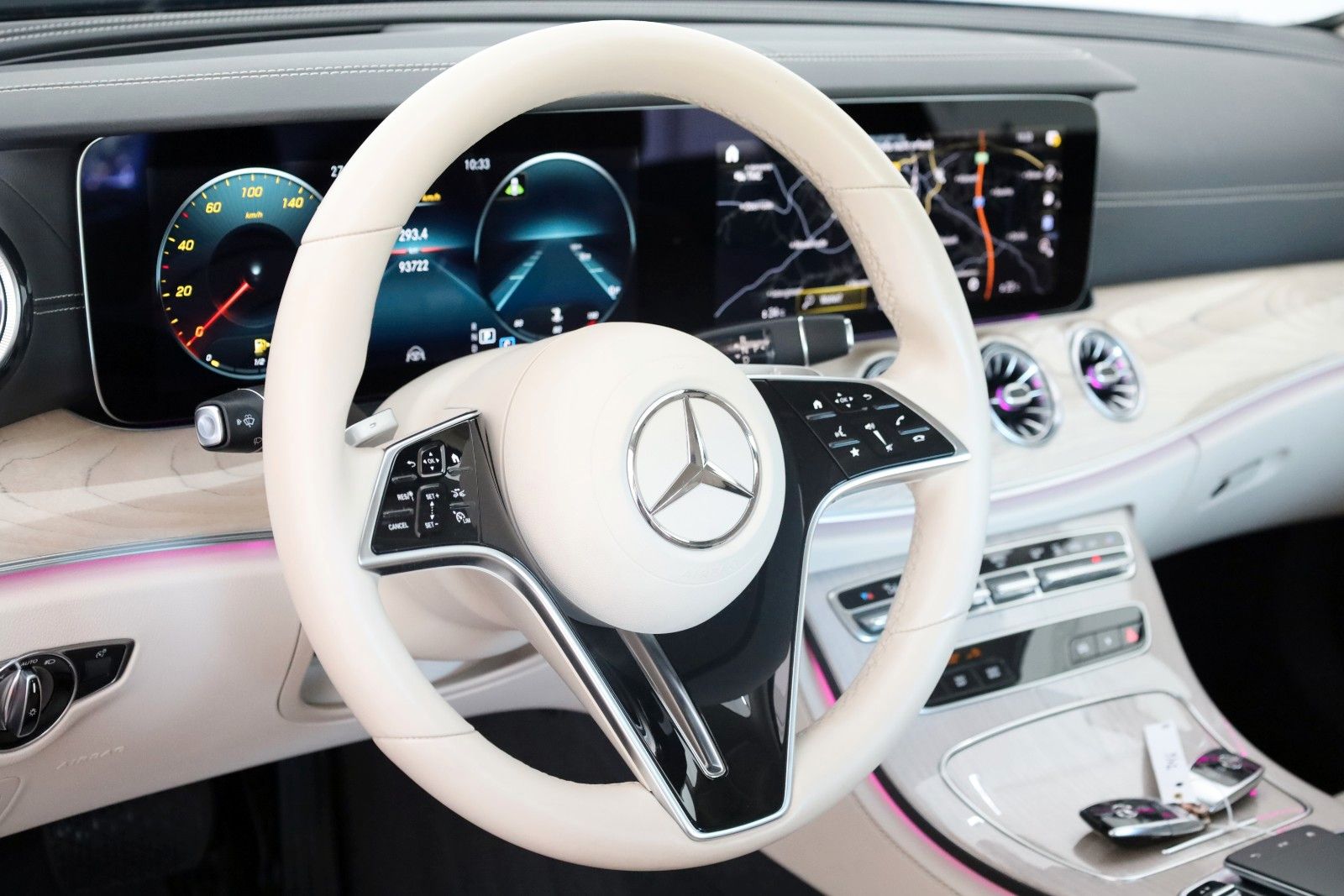Fahrzeugabbildung Mercedes-Benz CLS 400 d Avantgarde 4M,SH,HUD,360Kamera,AHK +WR
