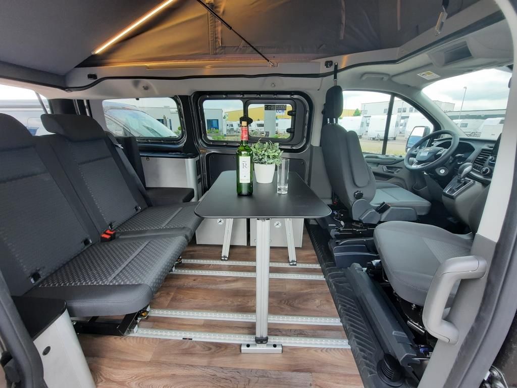 Fahrzeug Übersicht 14 Fahrzeugabbildung Dethleffs Globevan Camp Two Top Ausstattung / 1.Hand