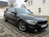 BMW 520dA Lim.*M-Paket*HUD*Standh*S.Belüftung*D.Key* - BMW 520: M Paket