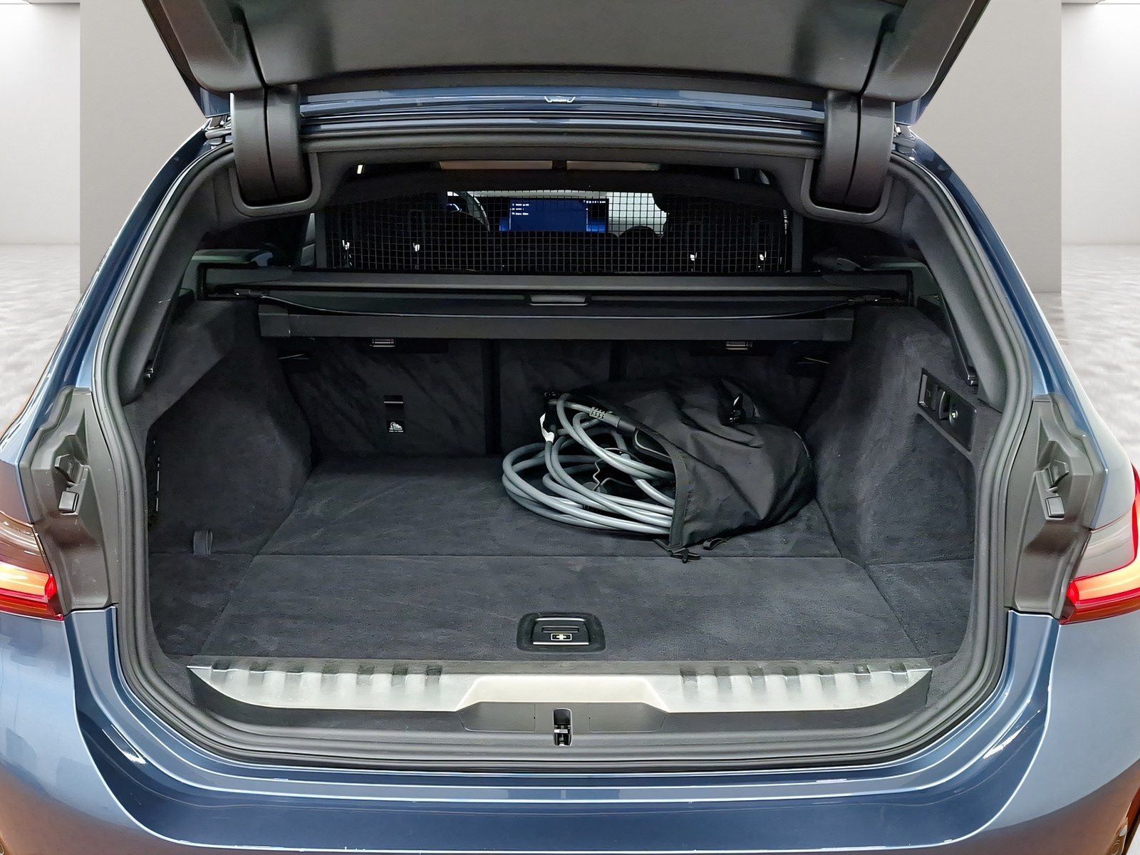 BMW 330 - Bild 11