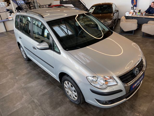 Volkswagen Touran Conceptline *KLIMA*TEMPOMAT*SZHZ*
